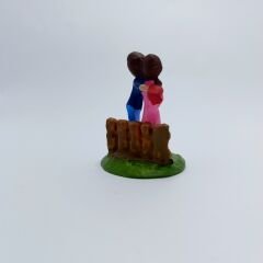 Çimde Öpüşen Çift Figürü - Teraryum malzemesi