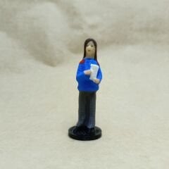 Sırt Çantalı Kız Öğrenci-Teraryum Malzemesi