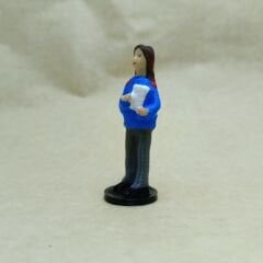 Sırt Çantalı Kız Öğrenci-Teraryum Malzemesi