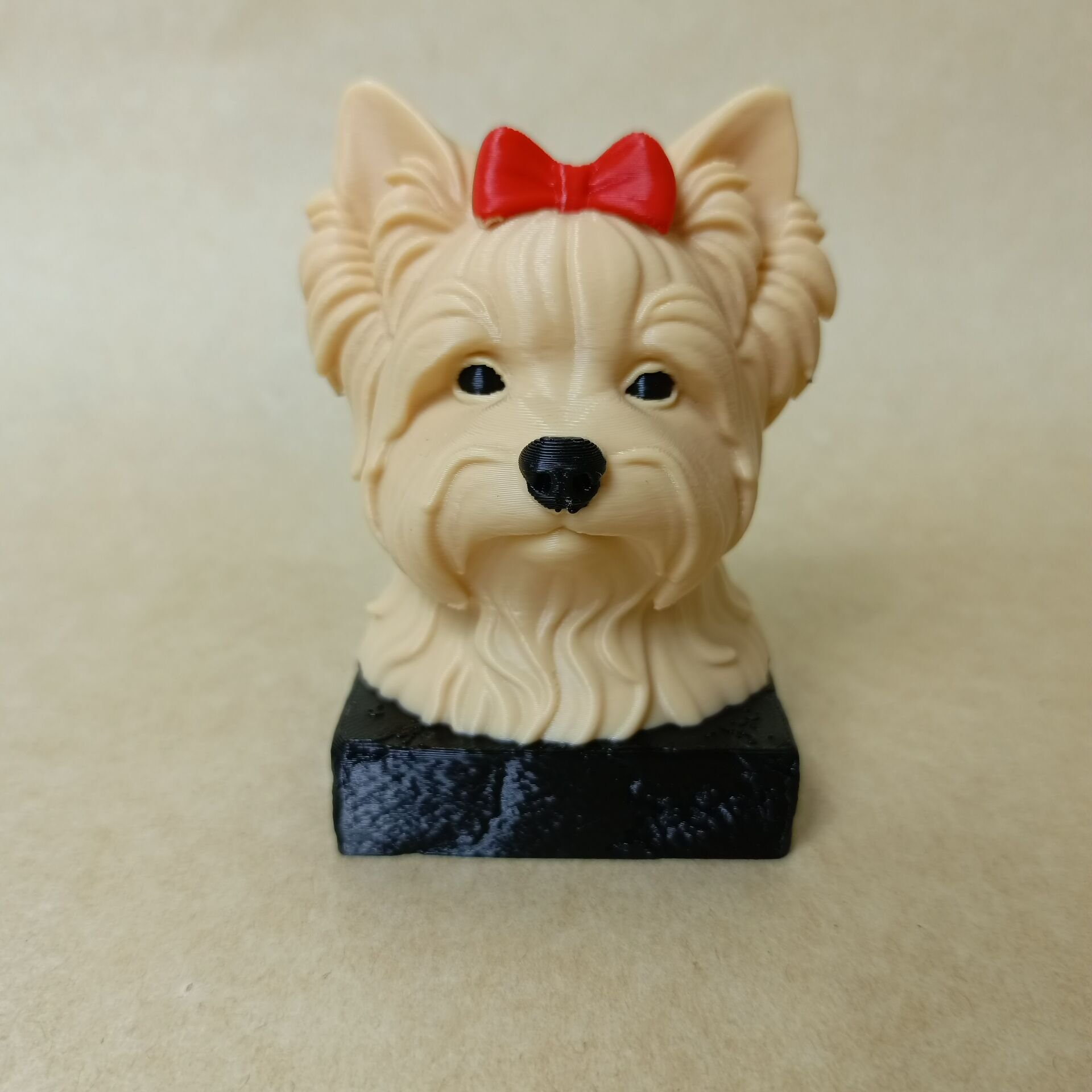 YORKSHIRE-KREM BÜST