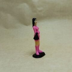 Çantalı Etekli Bayan Figürü -Pembe -Teraryum Malzemesi