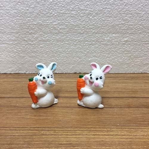 Havuçlu Tavşan-Teraryum Figürü