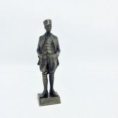 Ayakta Atatürk Figürü - Gümüş - Teraryum Malzemesi