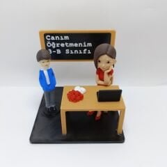 Sınıf Platform -  Bayan  öğretmen - Erkek öğrenci - Öğretmenler günü hediyesi(Kişiye Özel)