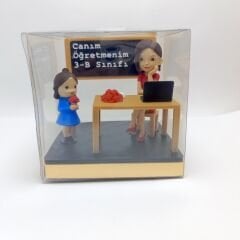 Sınıf Platform -  Bayan  öğretmen - Kız öğrenci - Öğretmenler günü hediyesi(Kişiye Özel)