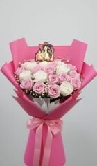 Şapkalı Kadın-  Işıklı Buket Süsü