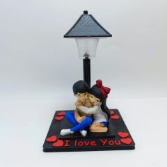 Lambalı Piknik Yapan Çift Biblo (Kutulu)