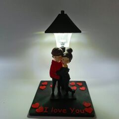 Lambalı Sarılan Çift Biblo (Kutulu)