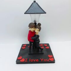 Lambalı Sarılan Çift Biblo (Kutulu)