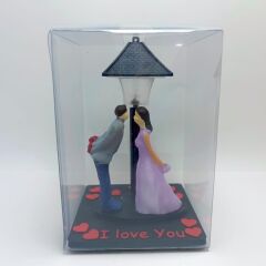 Lambalı Romantik Elbiseli Çift Biblo (Kutulu)