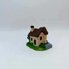 Kahverengi Çatılı Ağaçlı Ev -Teraryum Malzemesi