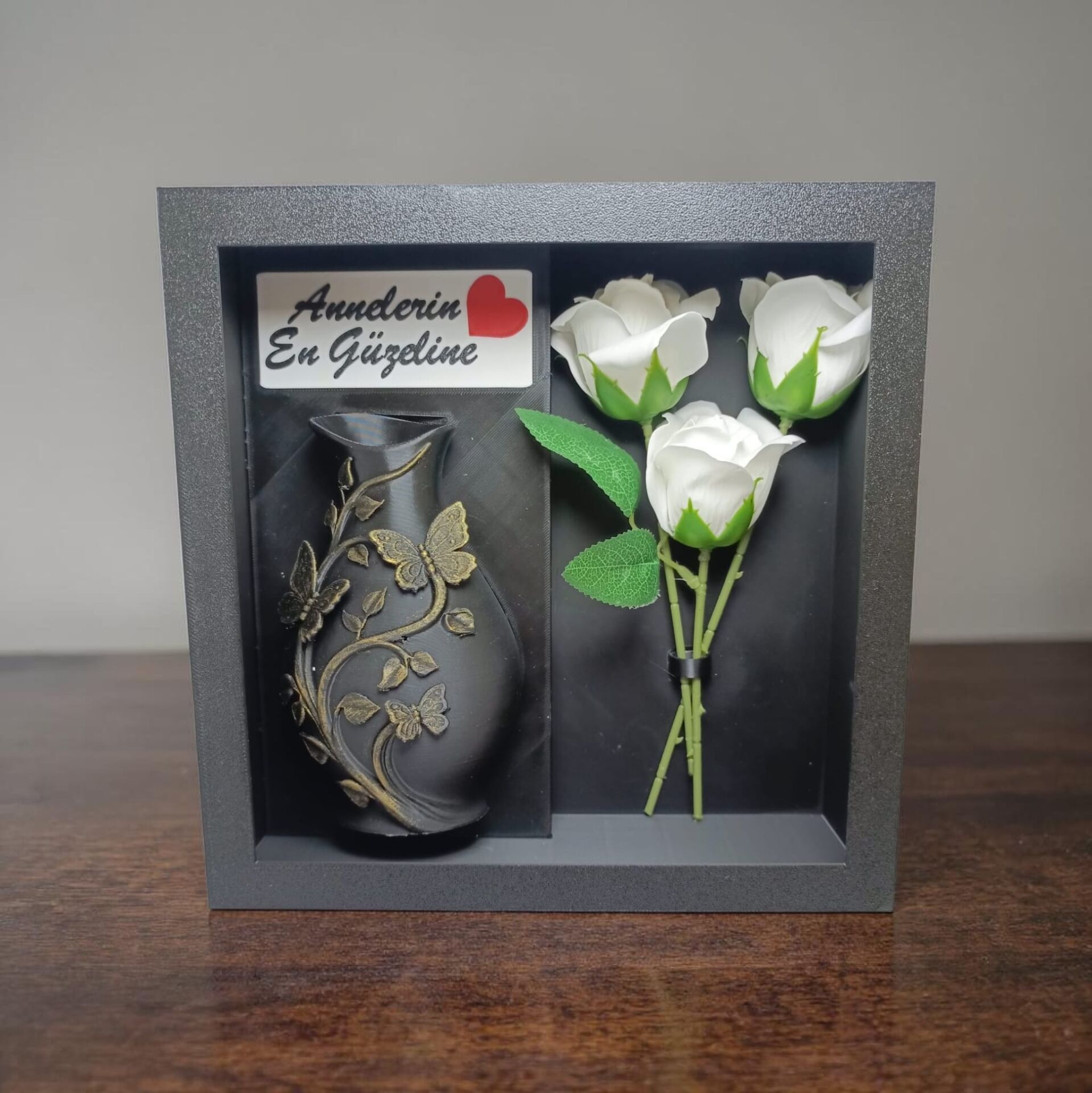 Anneler Günü Hediyesi Güllü Vazo Seti-Siyah